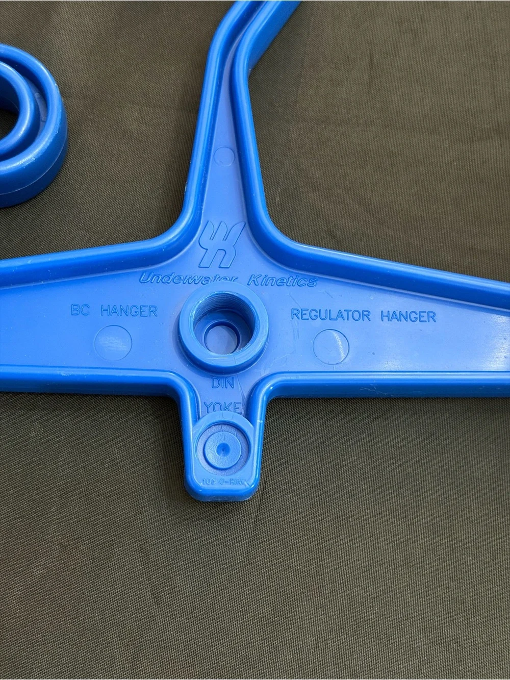 Underwater Kinetics BC Regulator Hanger Blue Scuba Diving Heavy Duty Organizer